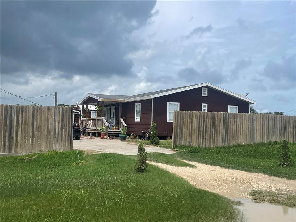 Rockport, TX 78382,1628 S Kossuth ST