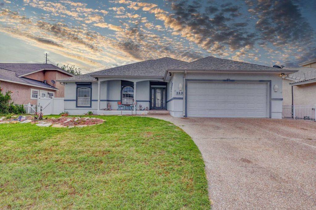 Aransas Pass, TX 78336,123 Sea Breeze DR