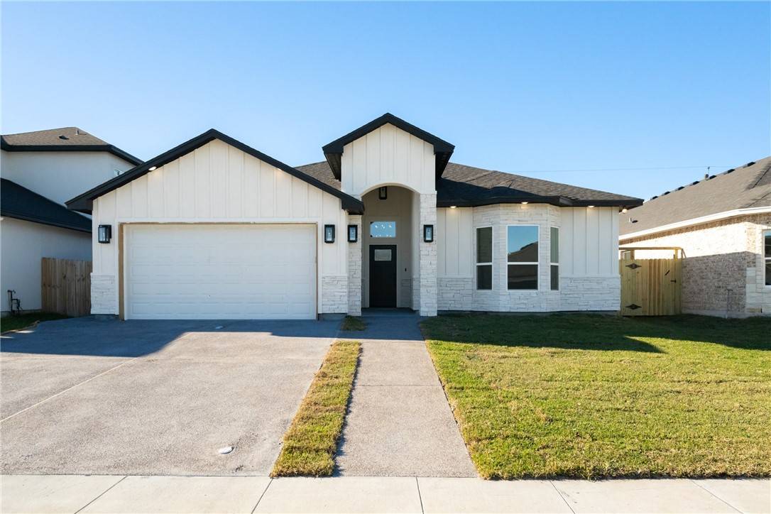 Corpus Christi, TX 78414,4133 Azali DR