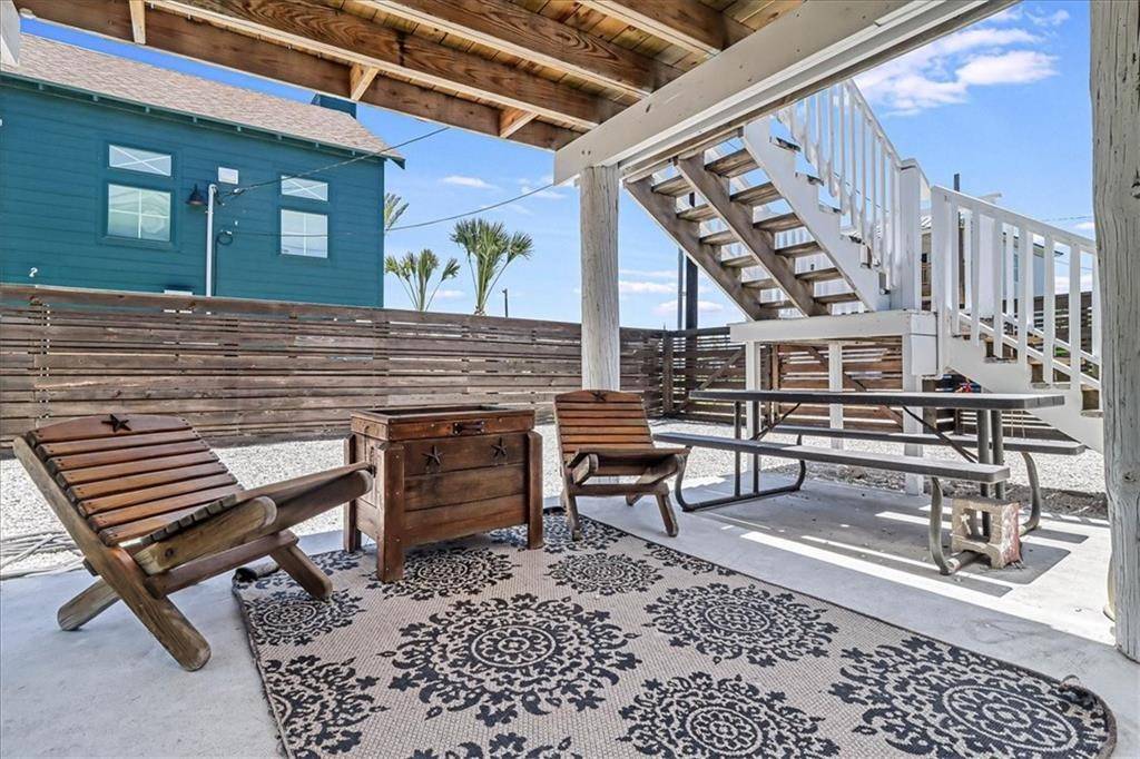 Port Aransas, TX 78373,508 W Avenue E