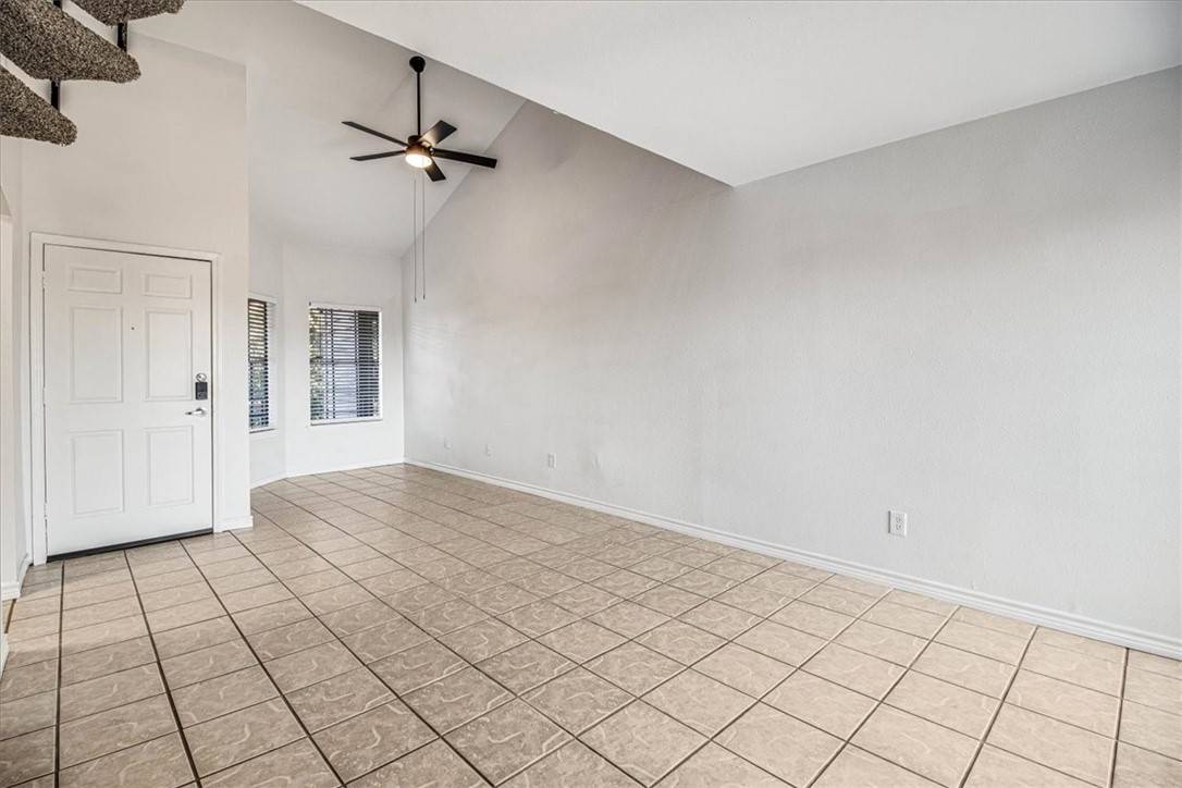 Corpus Christi, TX 78414,7122 Premont DR #J 202