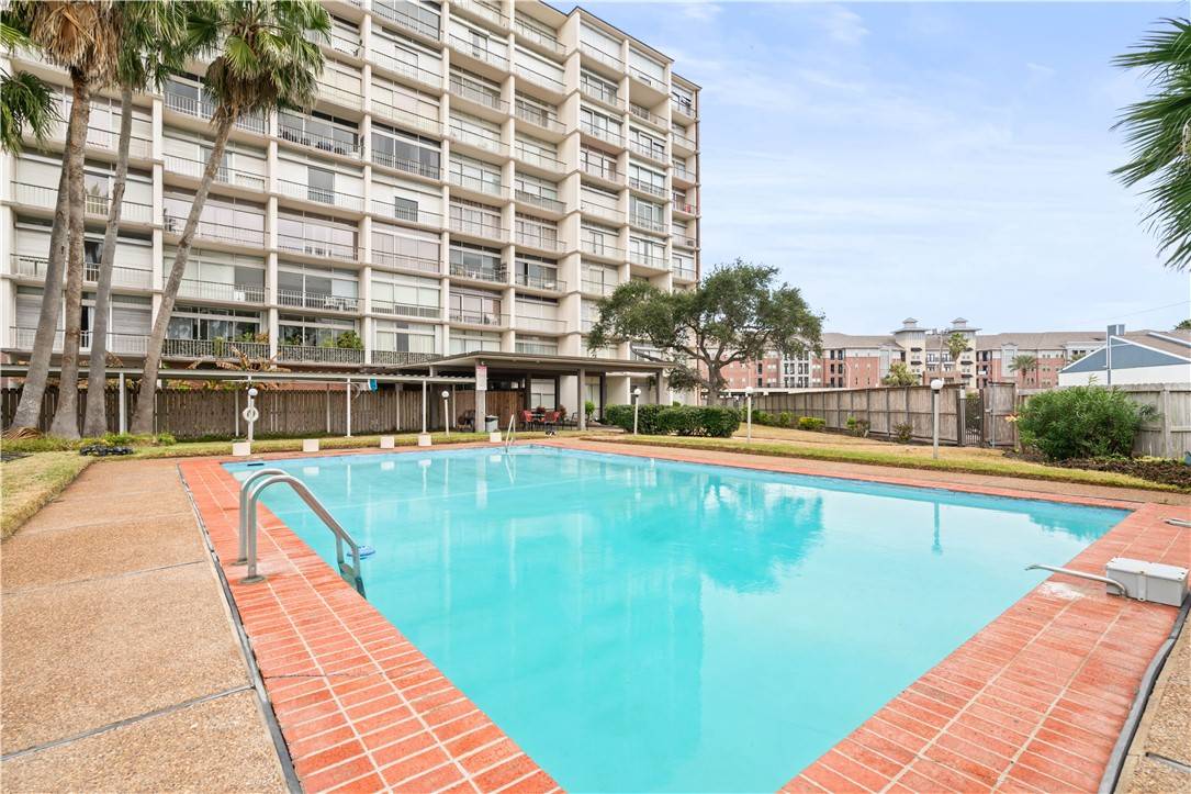 Corpus Christi, TX 78412,4600 Ocean DR #904