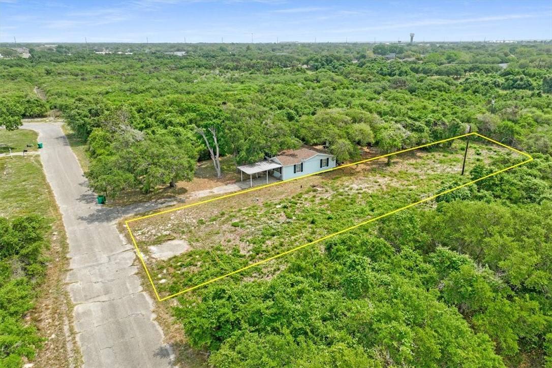 Aransas Pass, TX 78336,927 S 7th ST