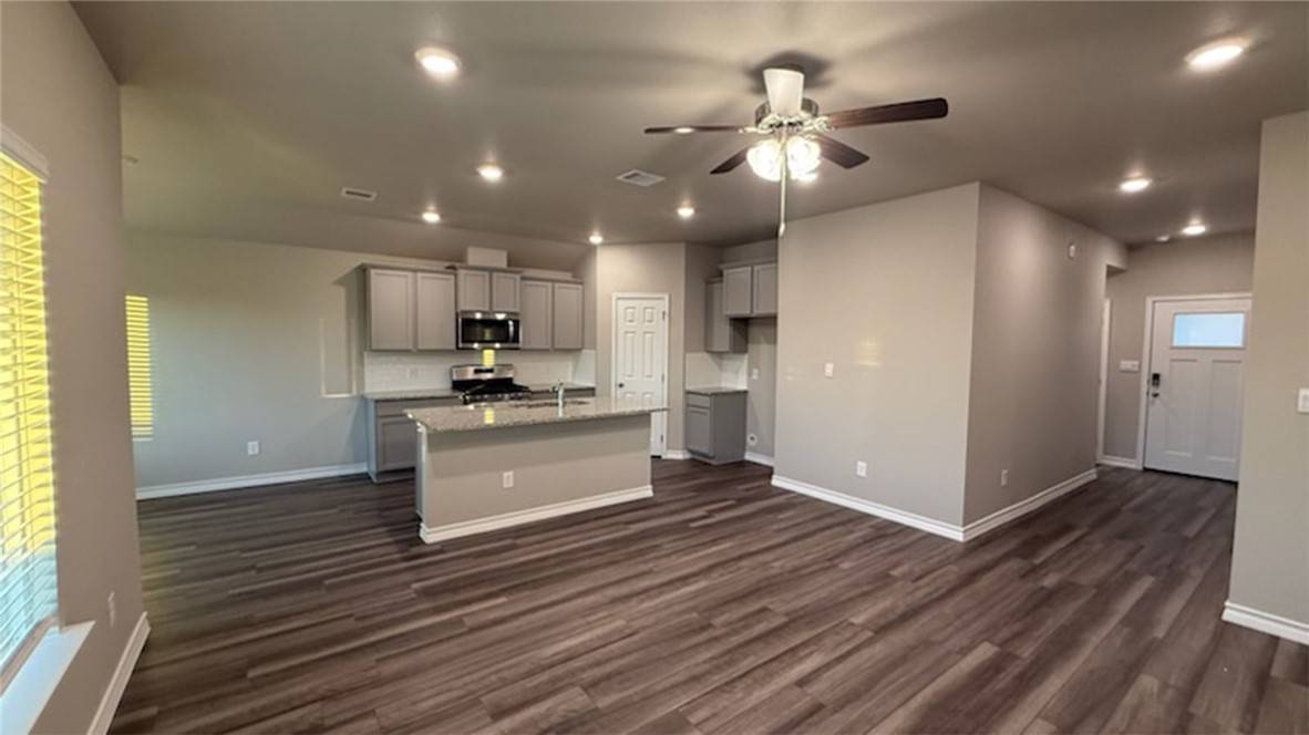 Rockport, TX 78382,102 Montego DR