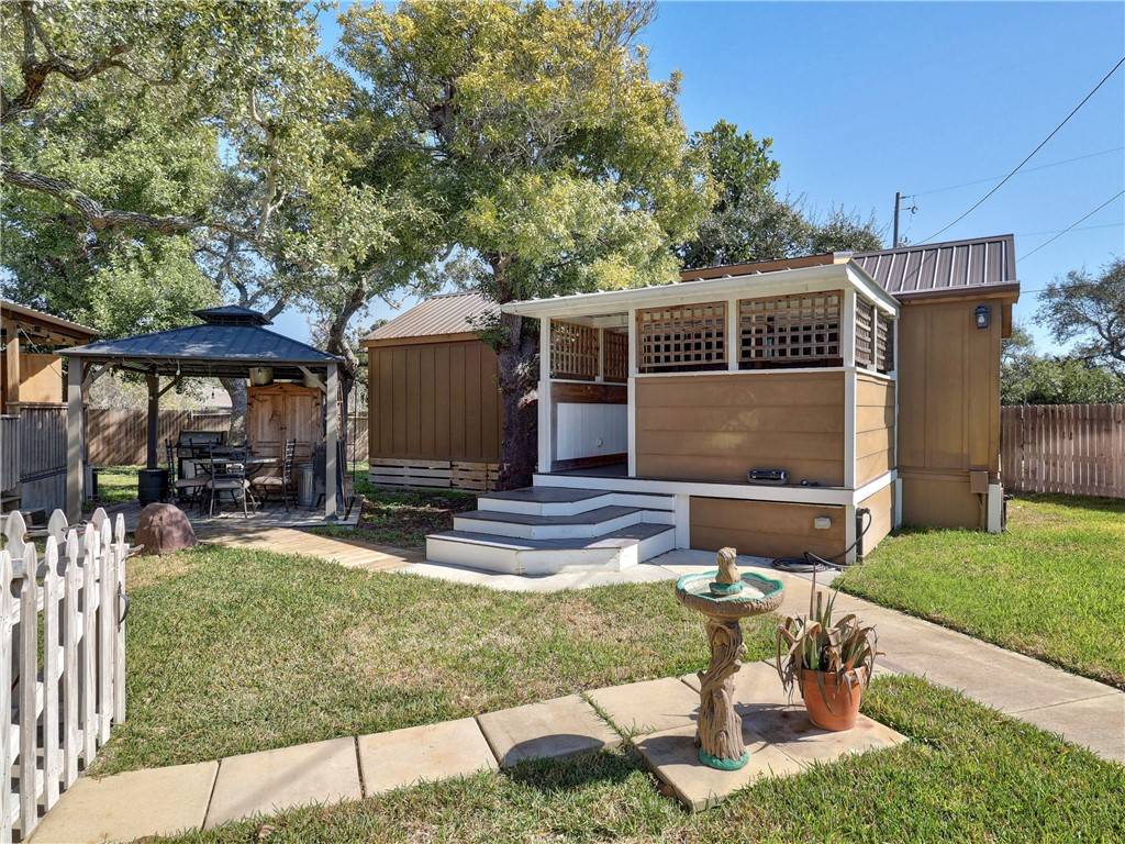 Aransas Pass, TX 78336,1045 N McCampbell