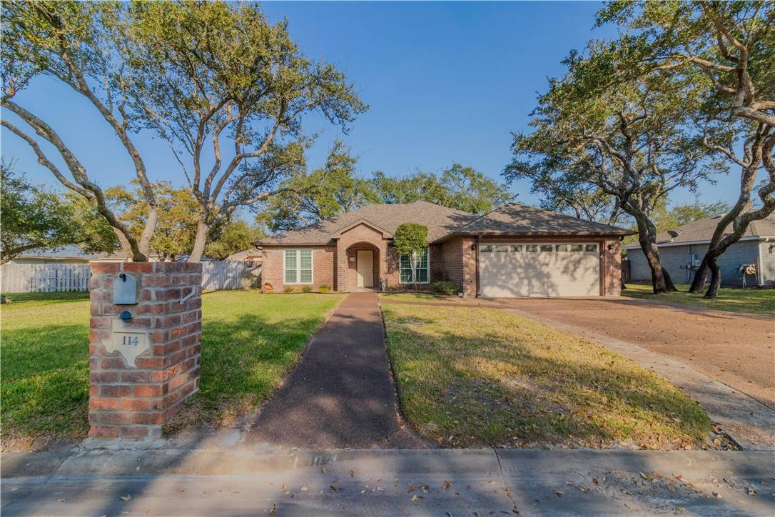 Rockport, TX 78382,114 ST Andrews
