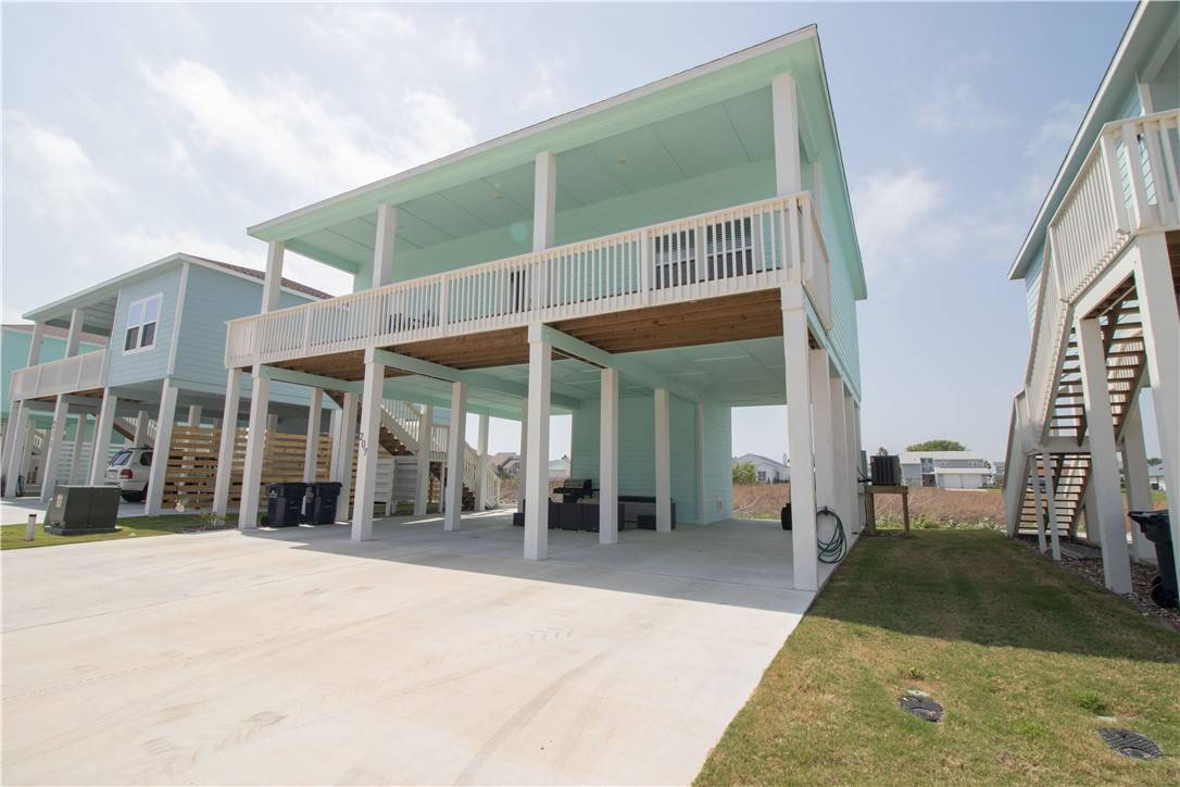 Rockport, TX 78382,207 Paradise DR