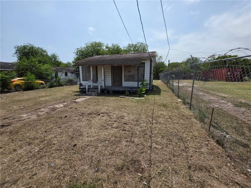 Corpus Christi, TX 78405,133 Shawnee ST