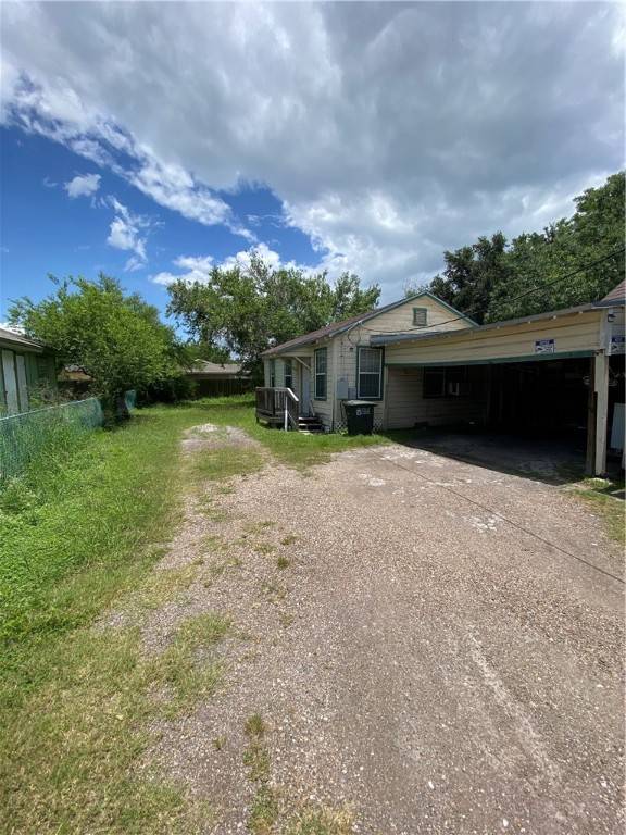 Corpus Christi, TX 78415,238 Watson ST #B