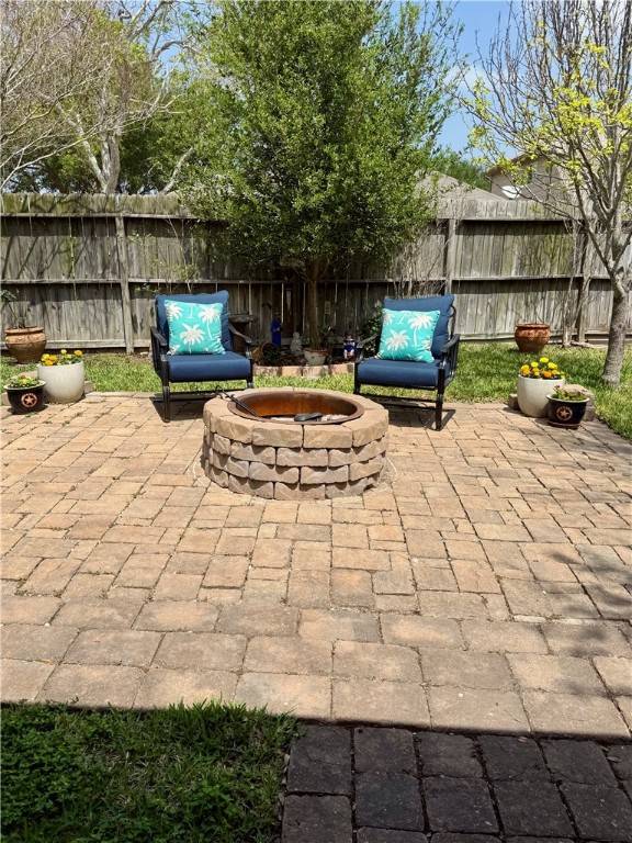 Corpus Christi, TX 78413,5102 Benchfield DR