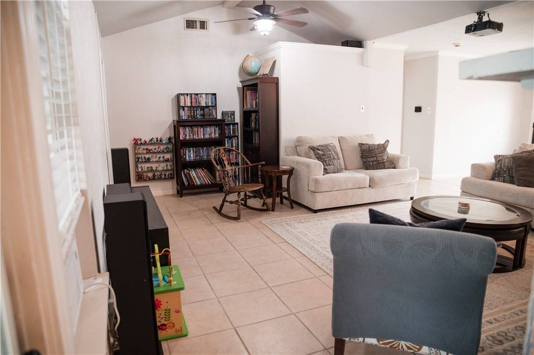 Kingsville, TX 78363,1618 Lawndale DR