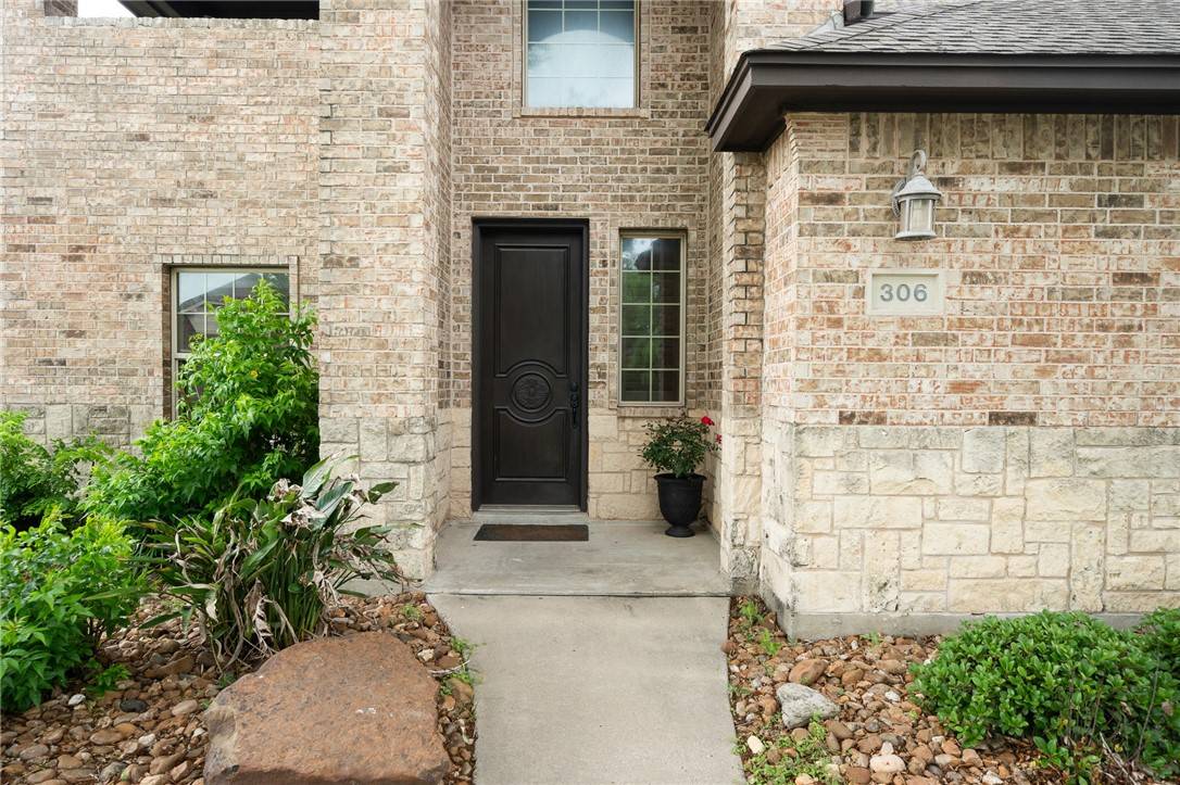 Portland, TX 78374,306 Inverness DR