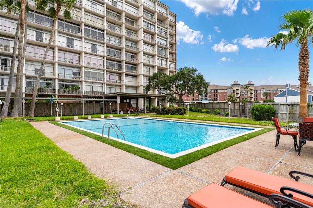 Corpus Christi, TX 78412,4600 Ocean DR #908