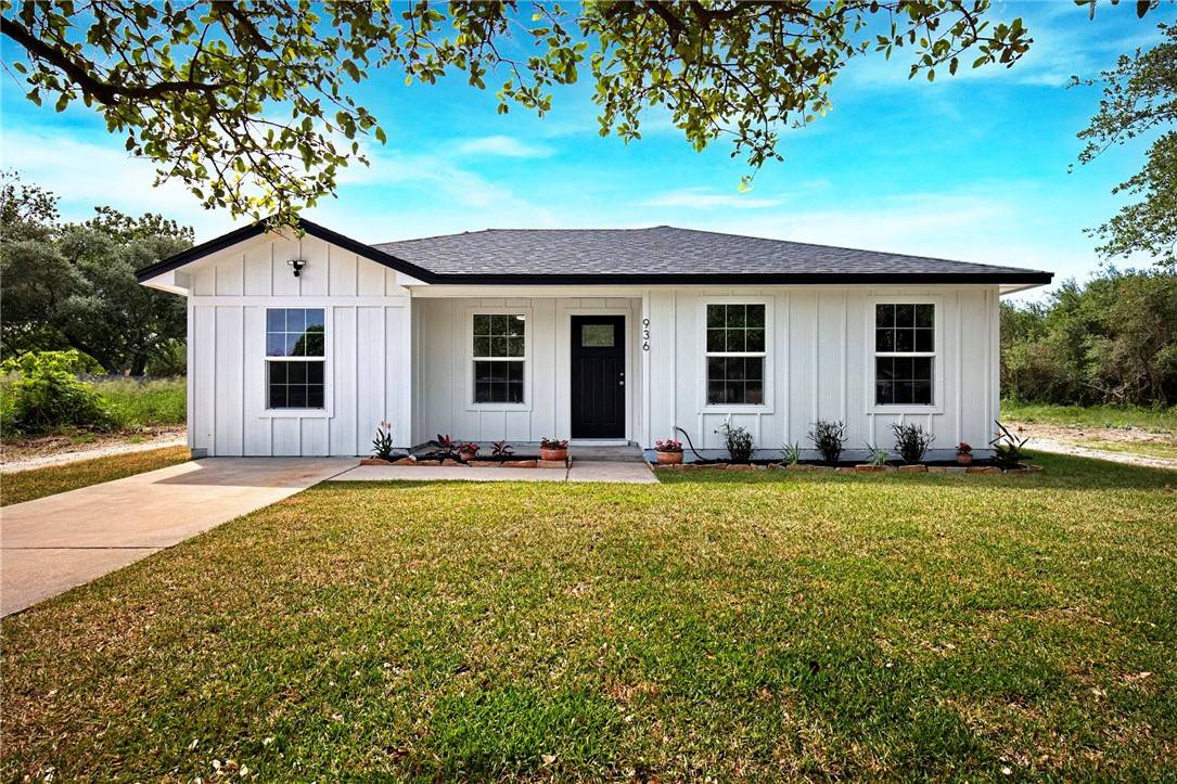 Aransas Pass, TX 78336,936 S 10th ST