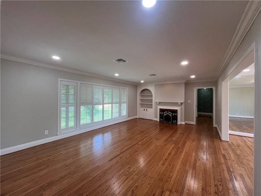 Corpus Christi, TX 78411,353 Jackson PL