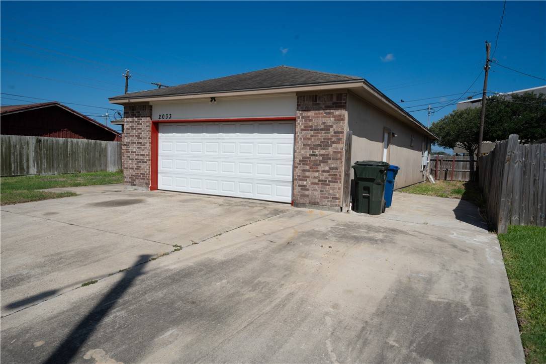Corpus Christi, TX 78412,2033 Briarwood DR