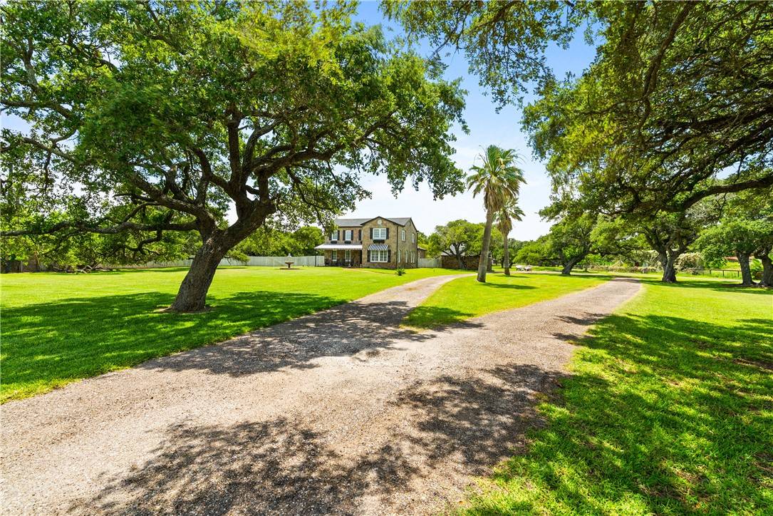 Rockport, TX 78382,1401 Omohundro ST