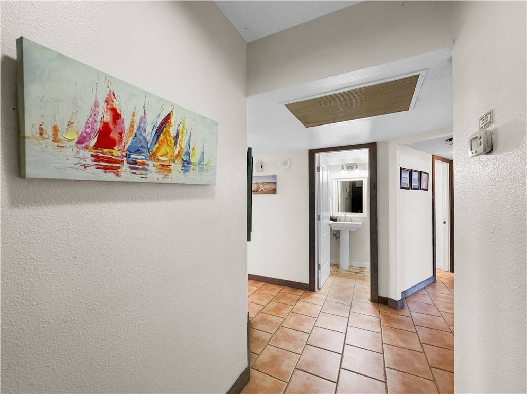Port Aransas, TX 78373,6649 Seacomber DR #110