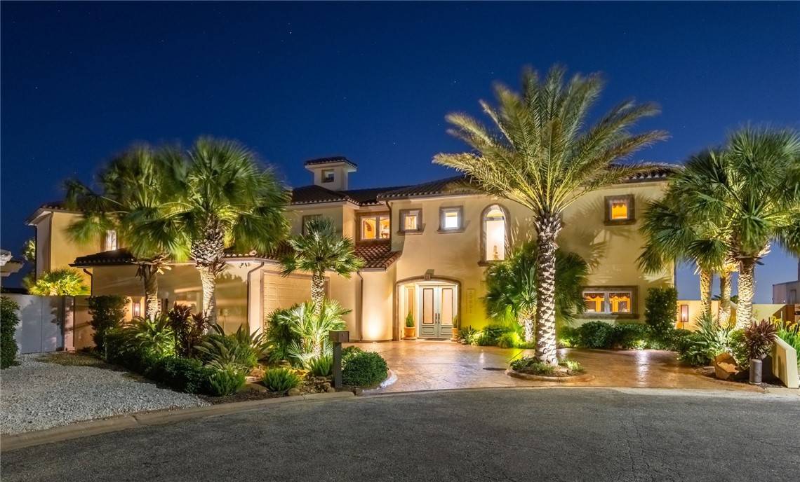 Corpus Christi, TX 78418,13801 Topsail ST