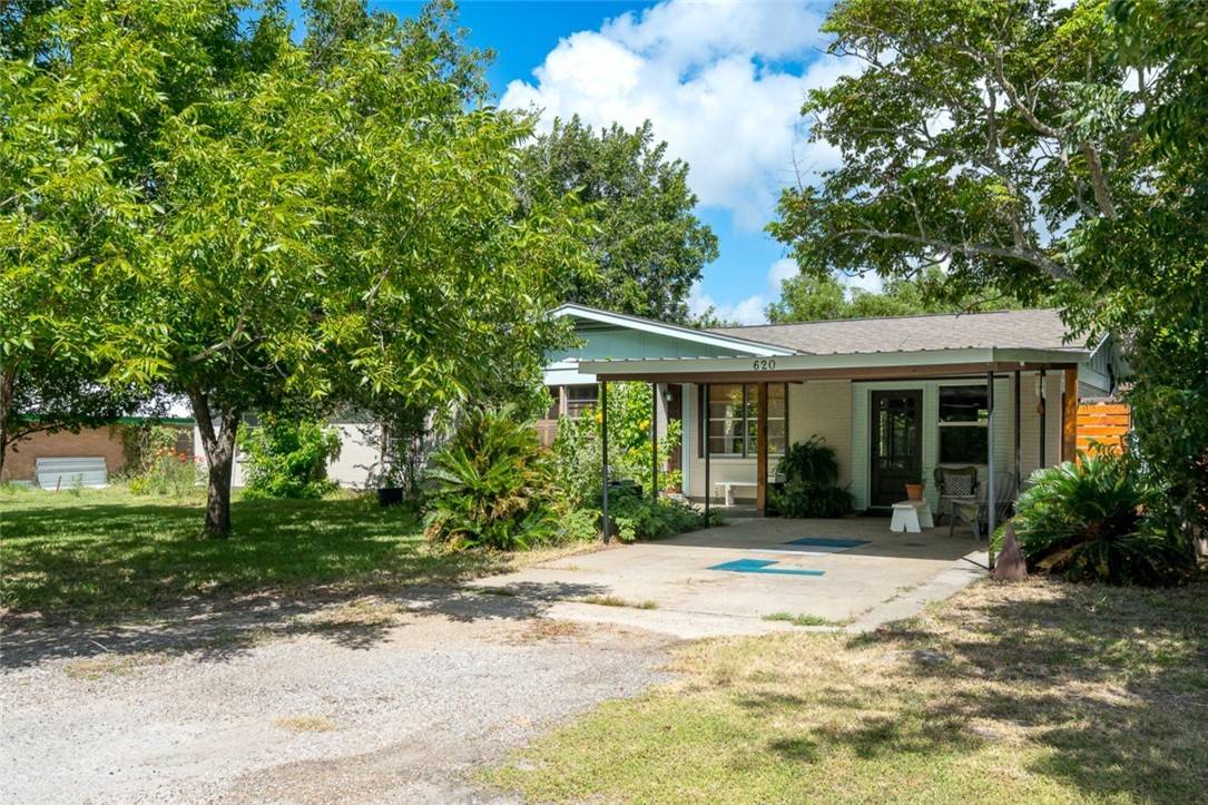 Aransas Pass, TX 78336,620 S 11th ST