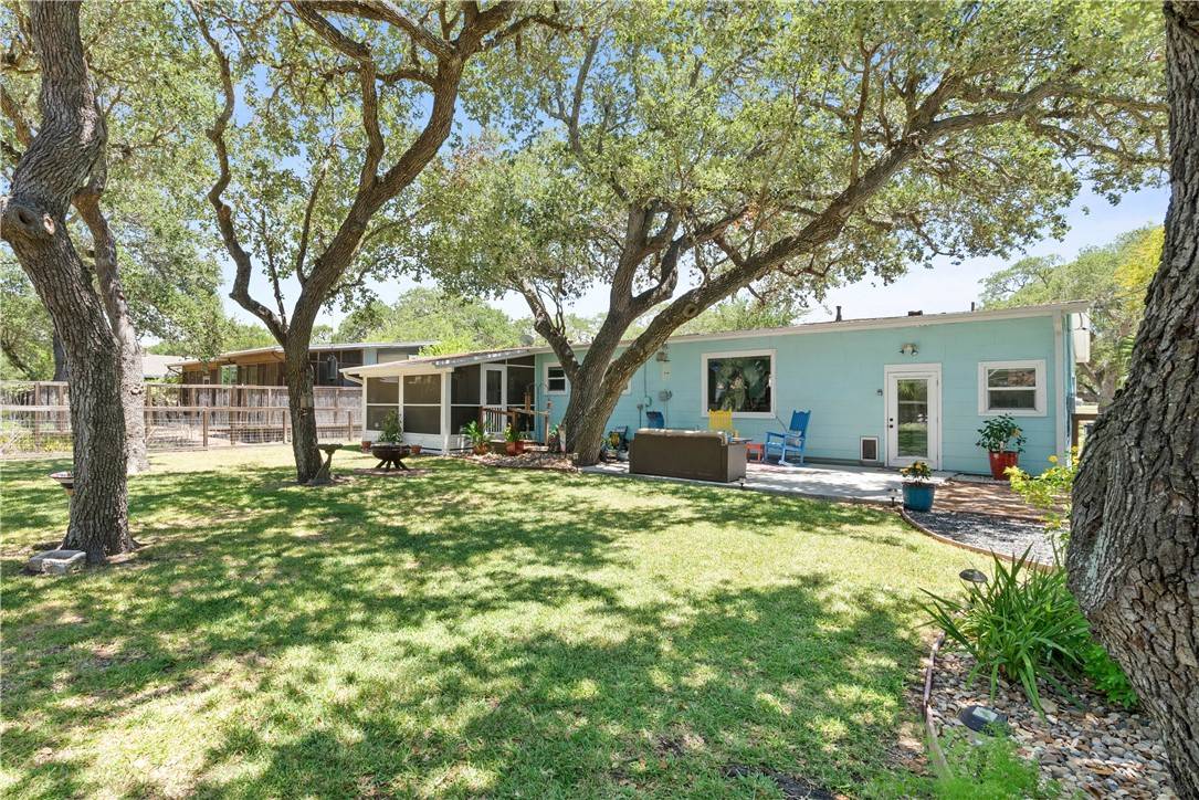 Rockport, TX 78382,1906 Glass AVE
