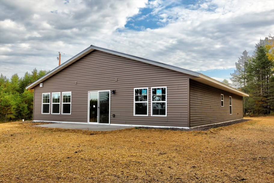 Hayward, WI 54843,10242 Olker RD