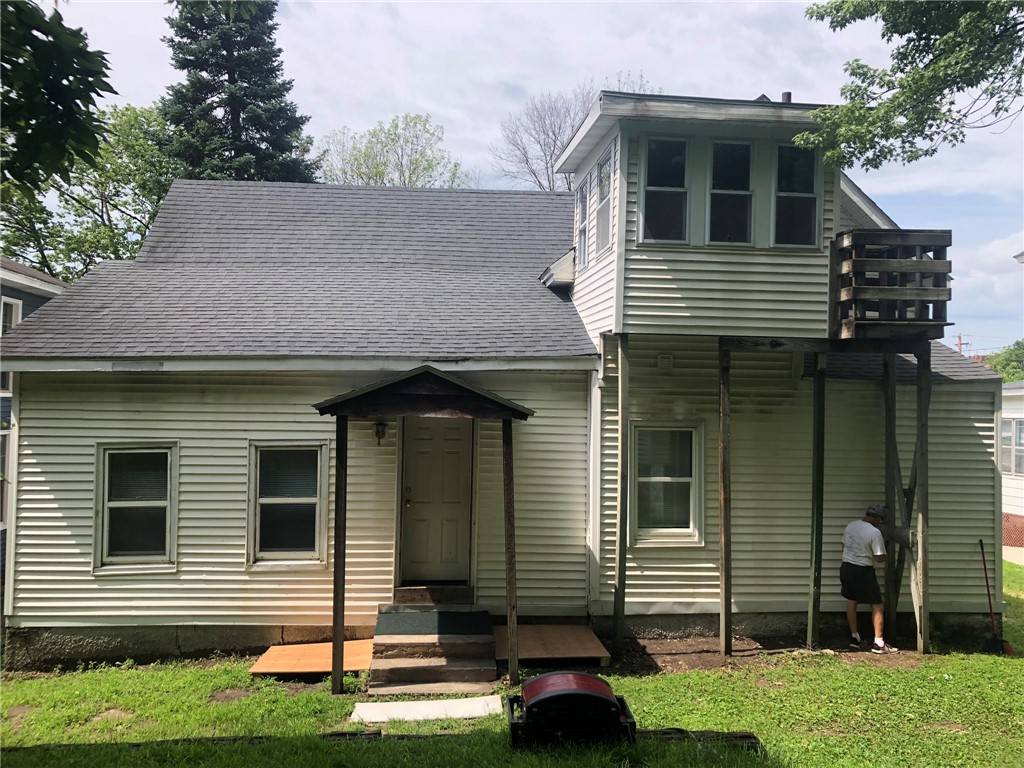 Eau Claire, WI 54701,609 S Dewey ST