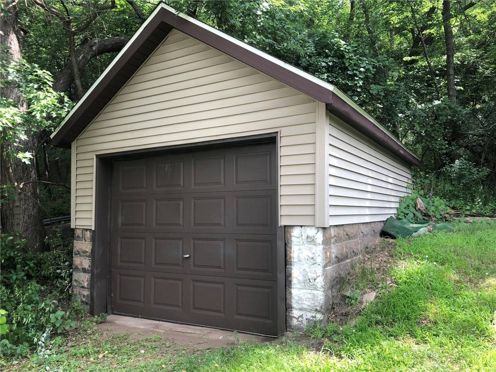 Eau Claire, WI 54701,609 S Dewey ST #1