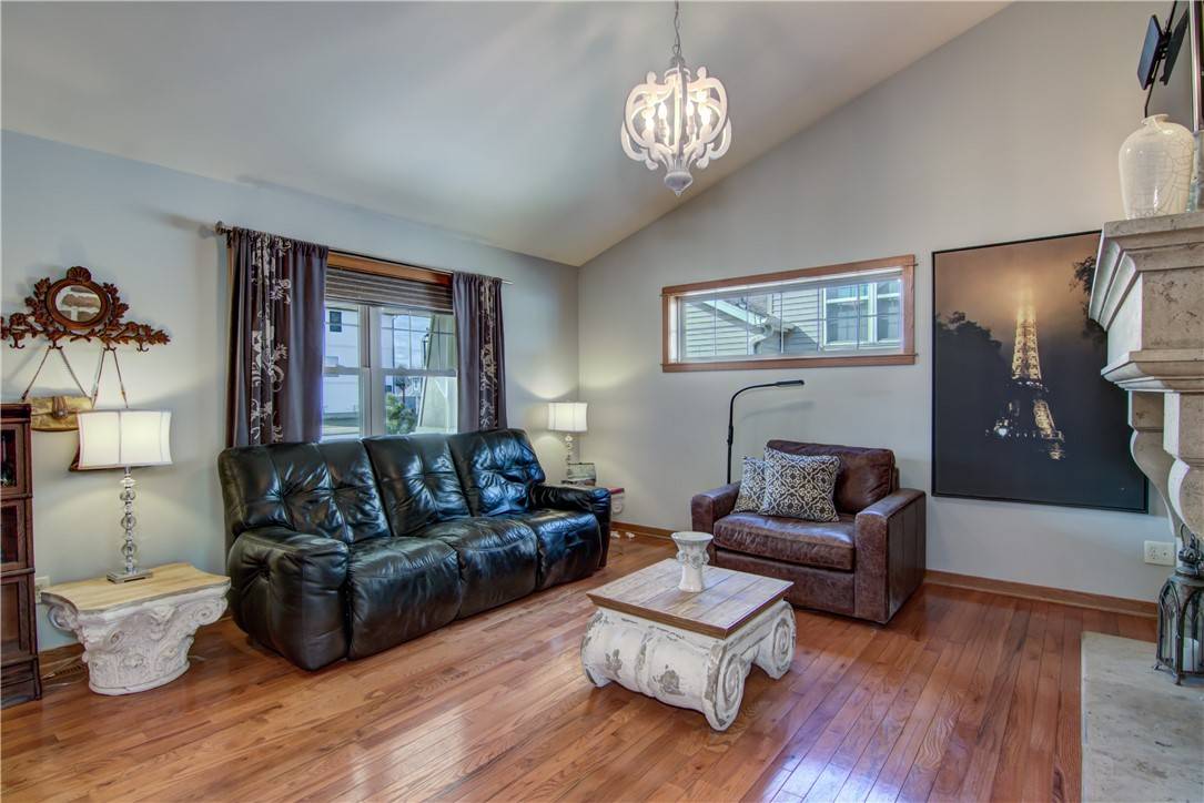 Altoona, WI 54720,1243 11th ST W