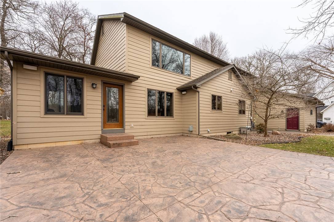 Eau Claire, WI 54701,5600 Wild Rose LN