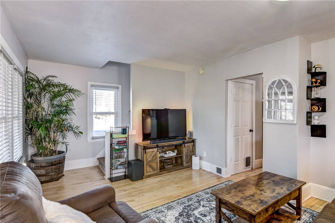 Eau Claire, WI 54703,705 Fountain ST