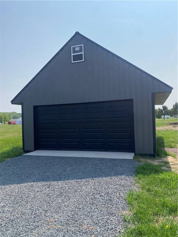 Dallas, WI 54733,202 Huset LN