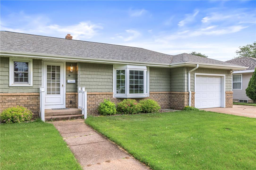 Eau Claire, WI 54701,1216 E Lexington Blvd