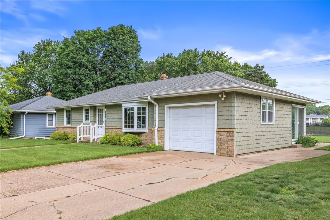 Eau Claire, WI 54701,1216 E Lexington Blvd