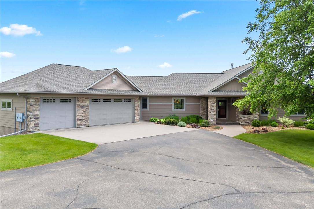 Hudson, WI 54016,433 Sunset DR
