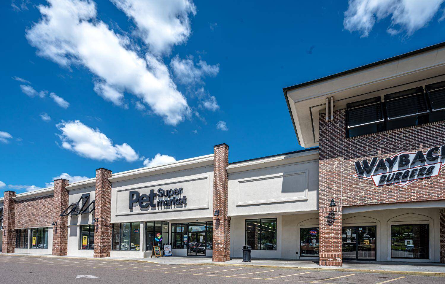 Summerville, SC 29485,680 Bacons Bridge RD