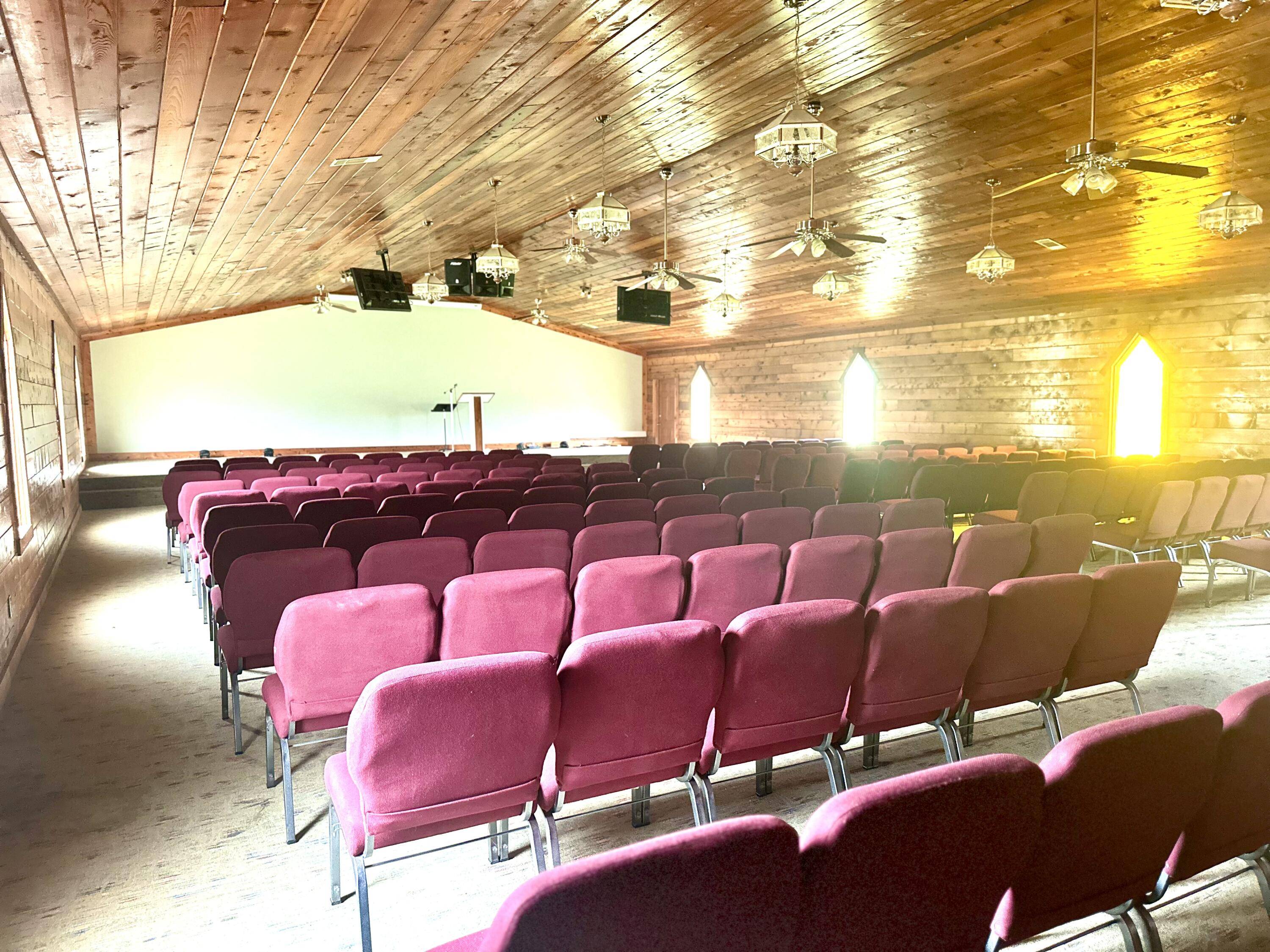 Walterboro, SC 29488,1705 Barracada RD