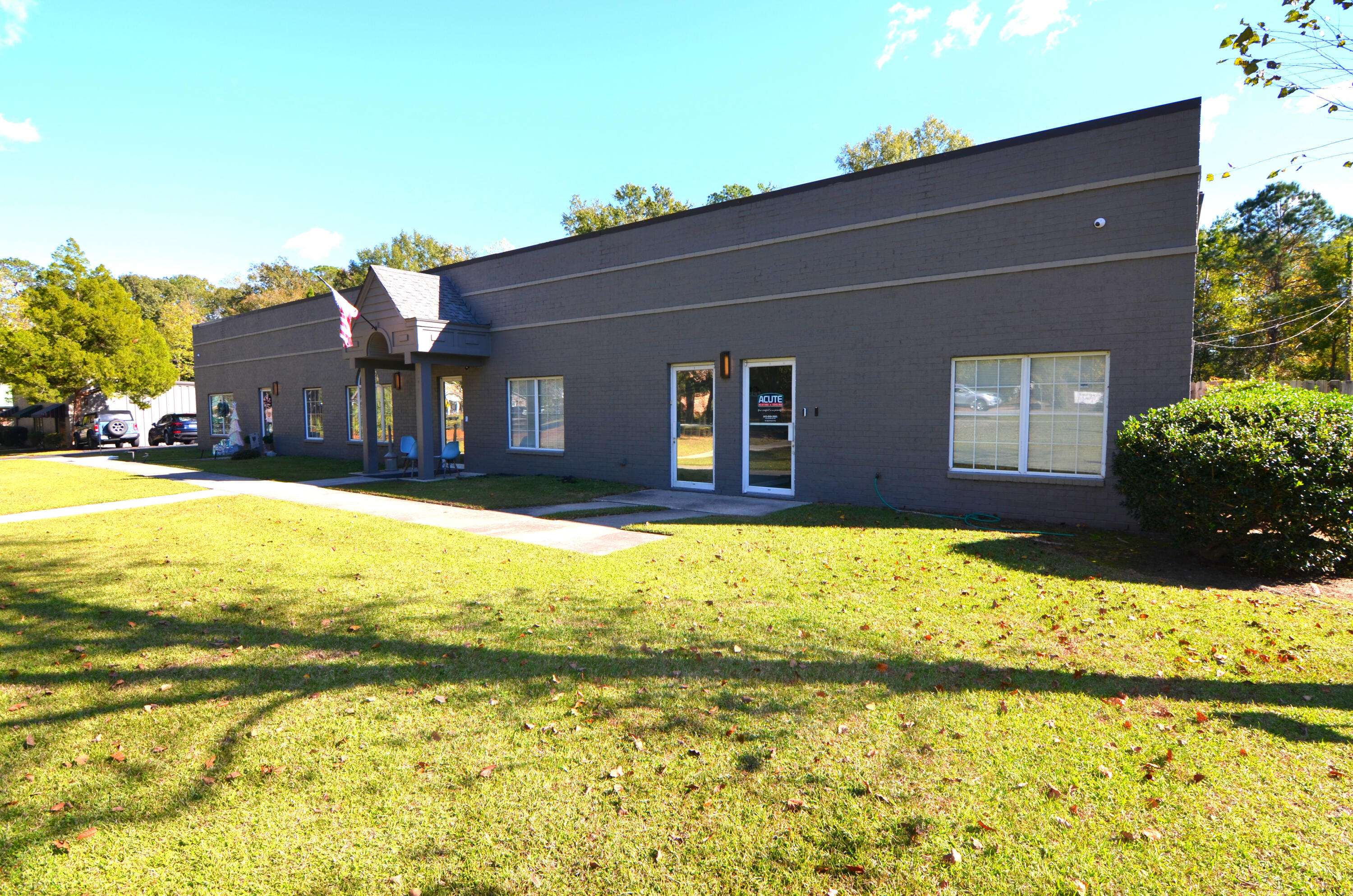 Summerville, SC 29483,1235 Boone Hill RD