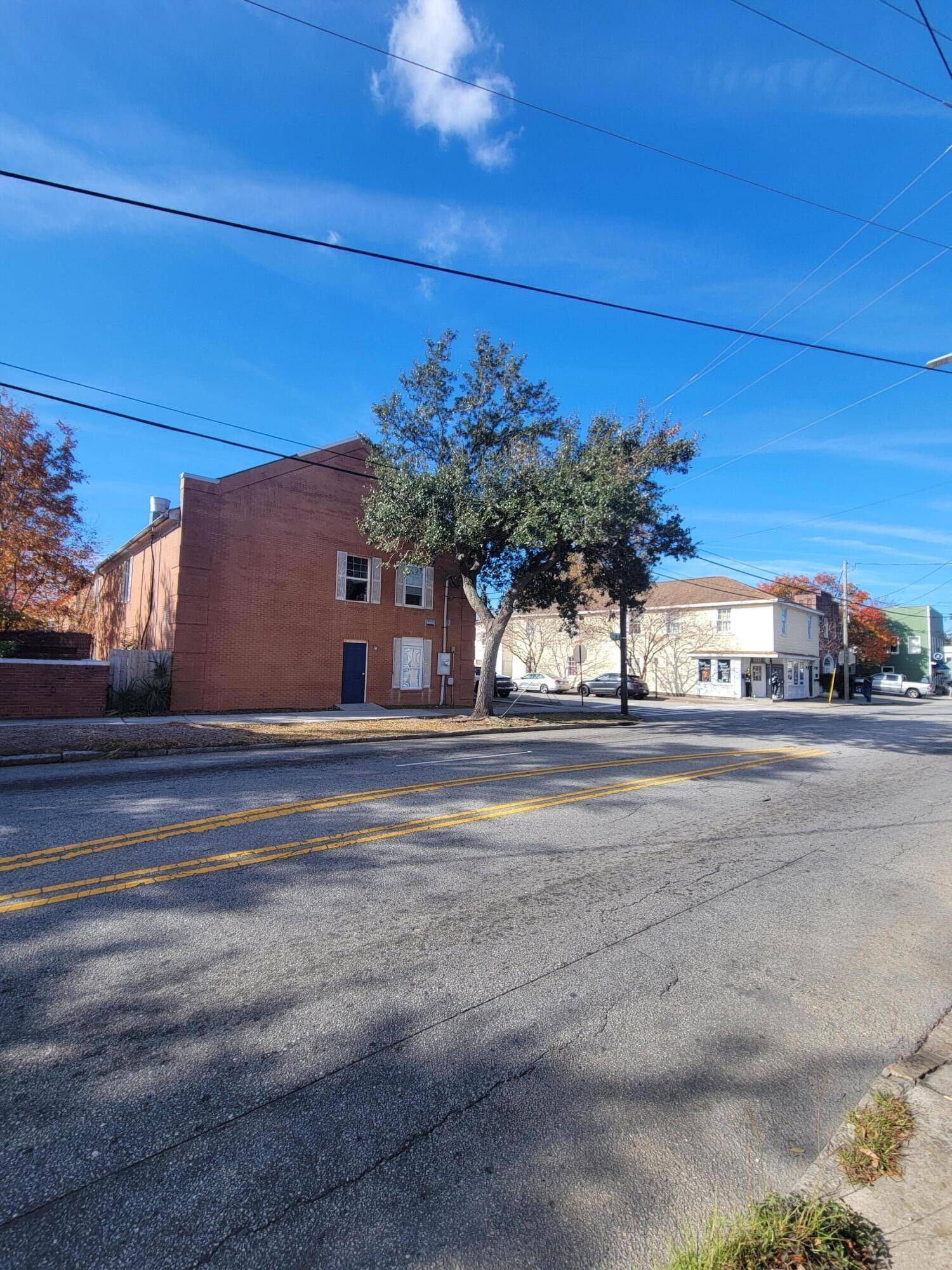 Charleston, SC 29403,1091 King Street ST