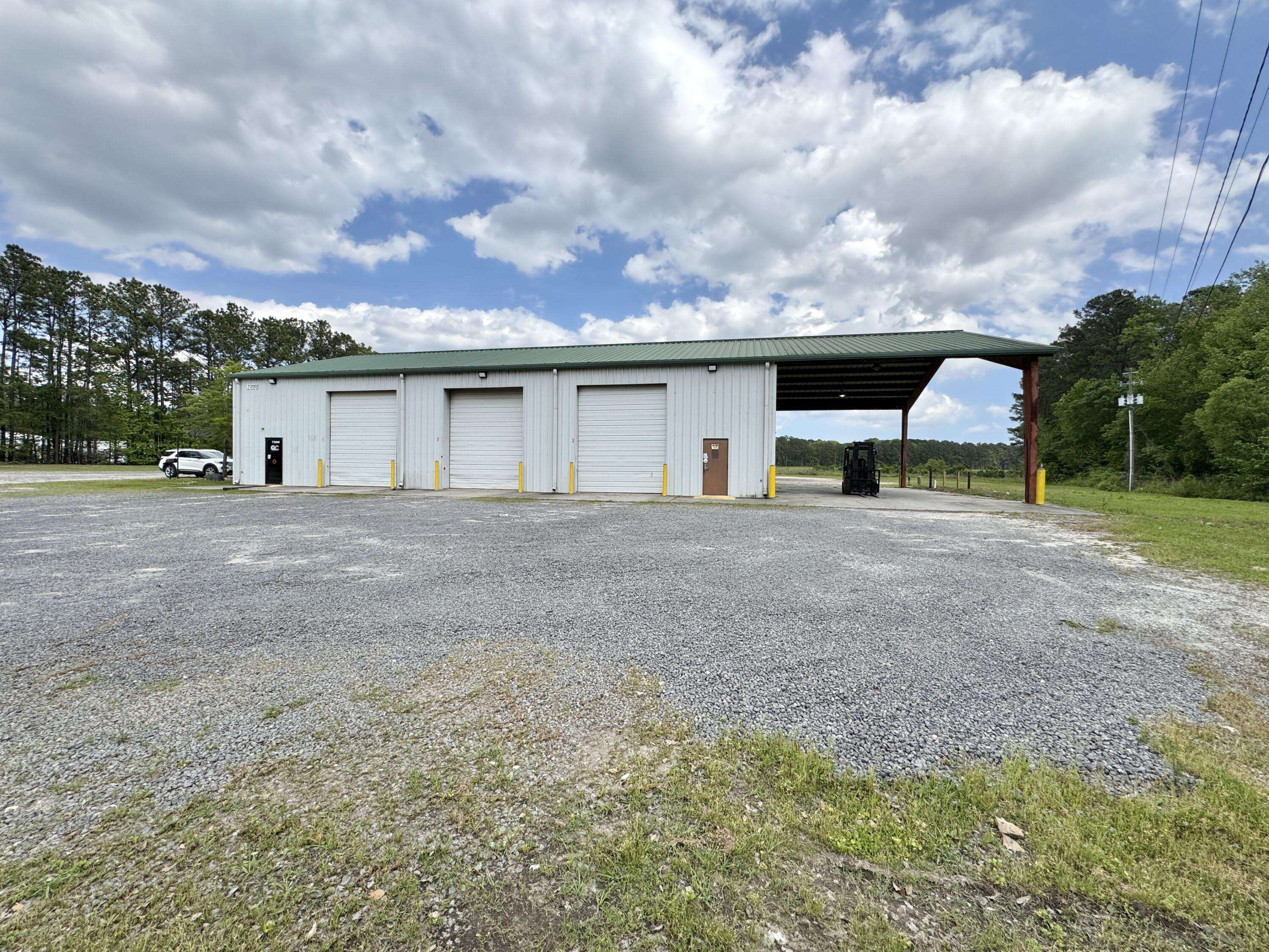 North Charleston, SC 29418,7200 Cross County RD