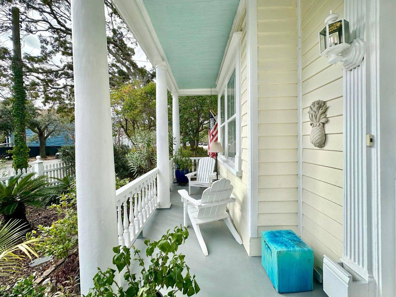 Charleston, SC 29403,12 John ST
