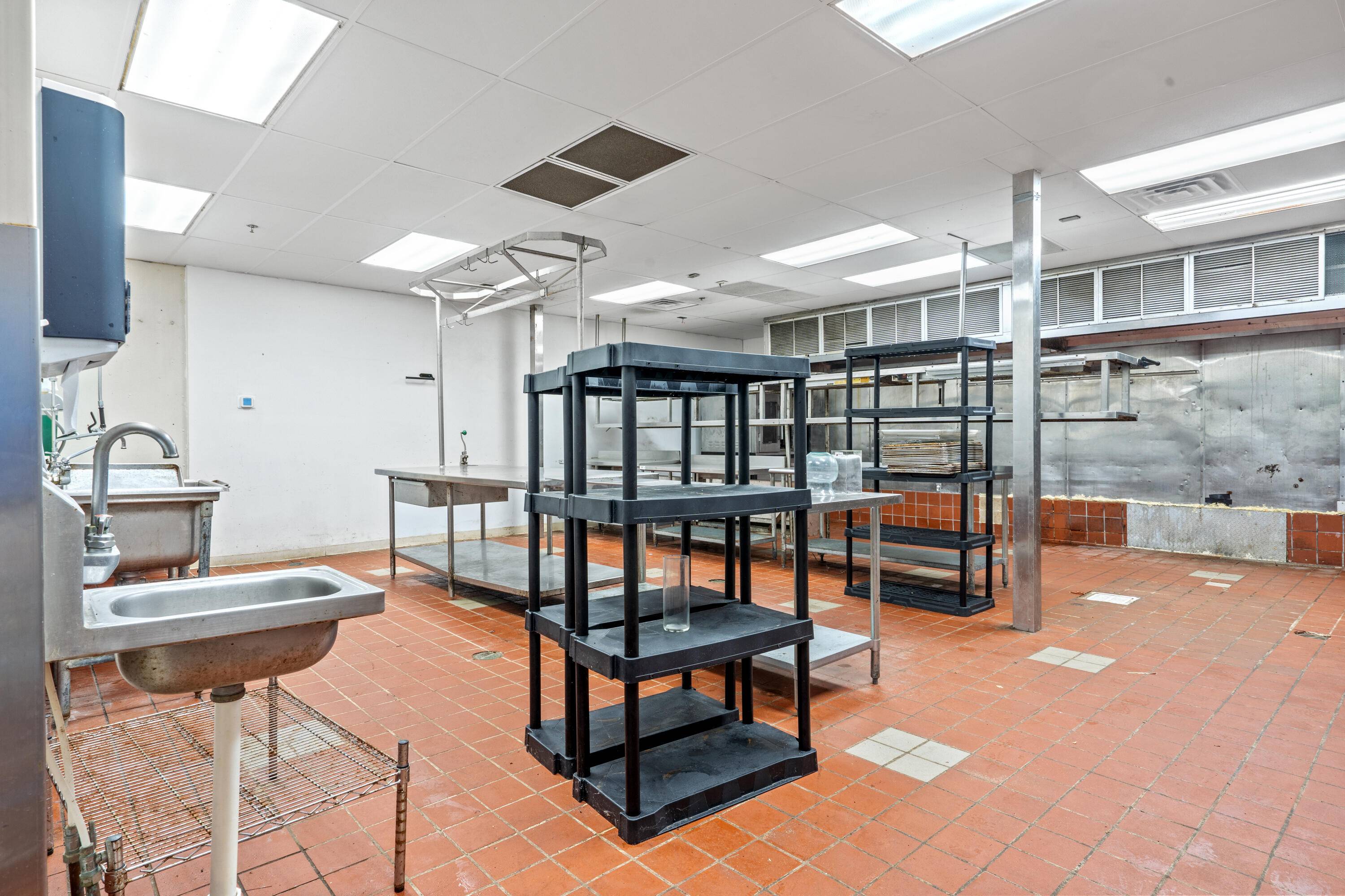 Mount Pleasant, SC 29464,1028 Johnnie Dodds BLVD