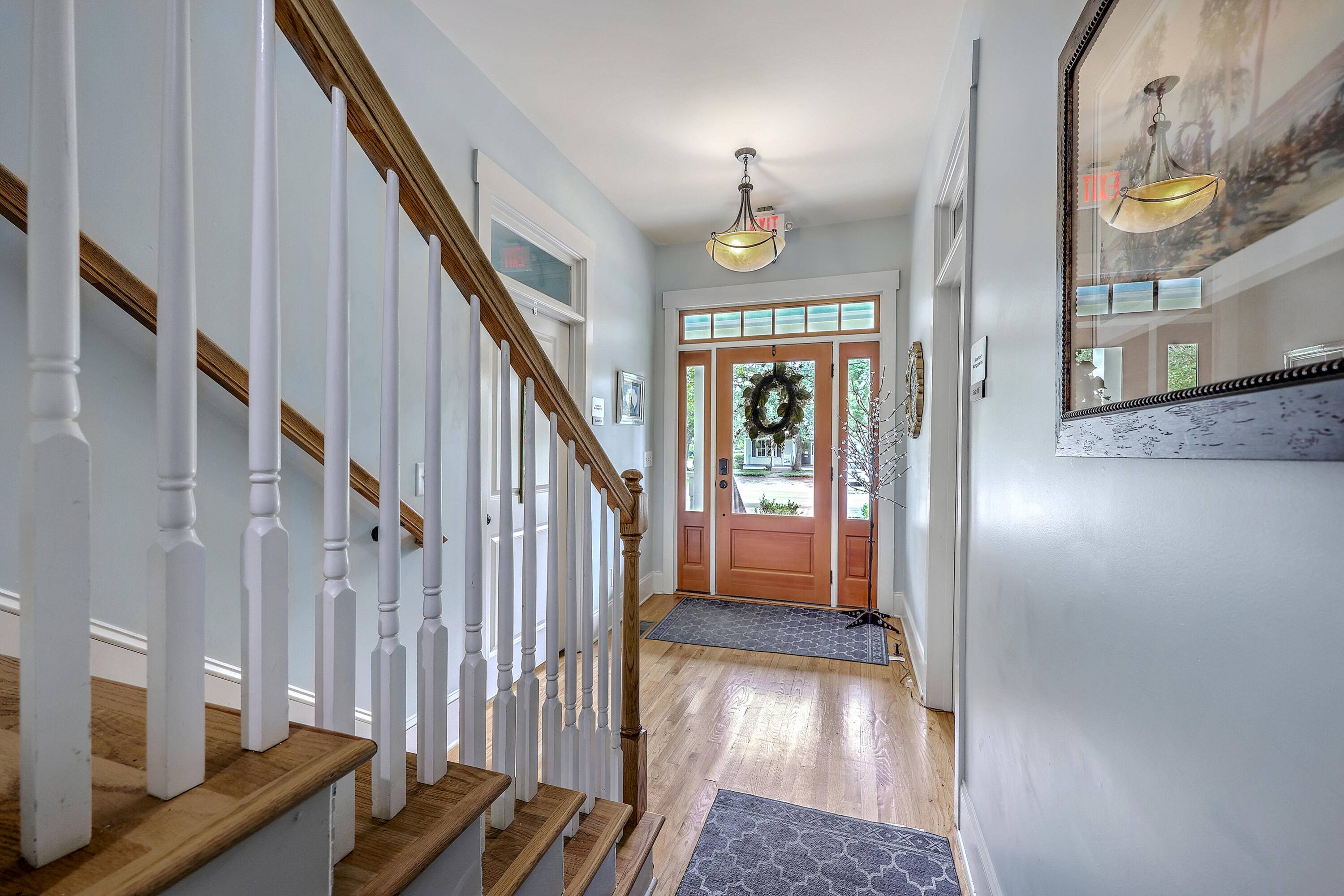 Summerville, SC 29483,202 E 2nd North ST