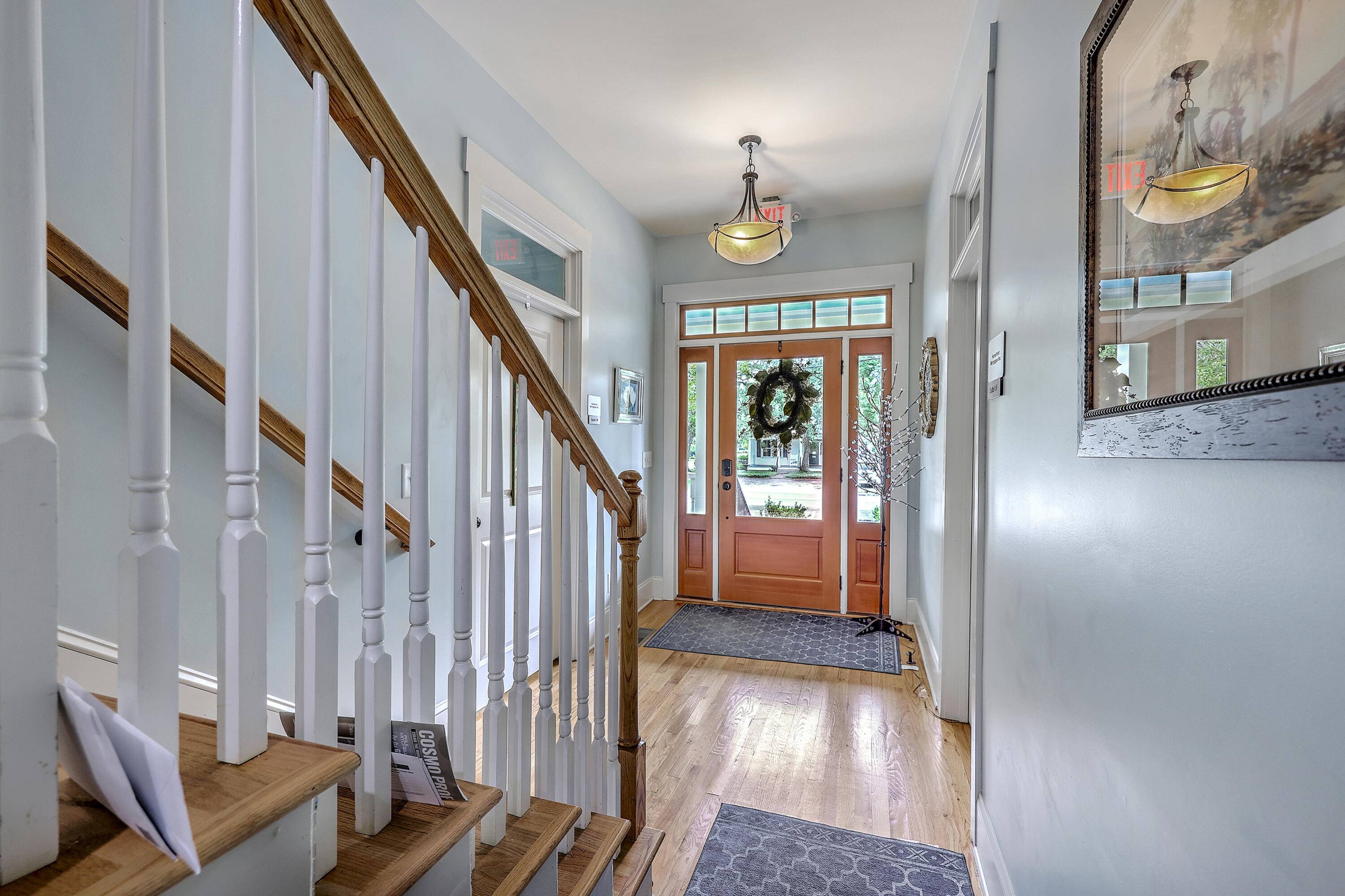 Summerville, SC 29483,202 E 2nd North ST