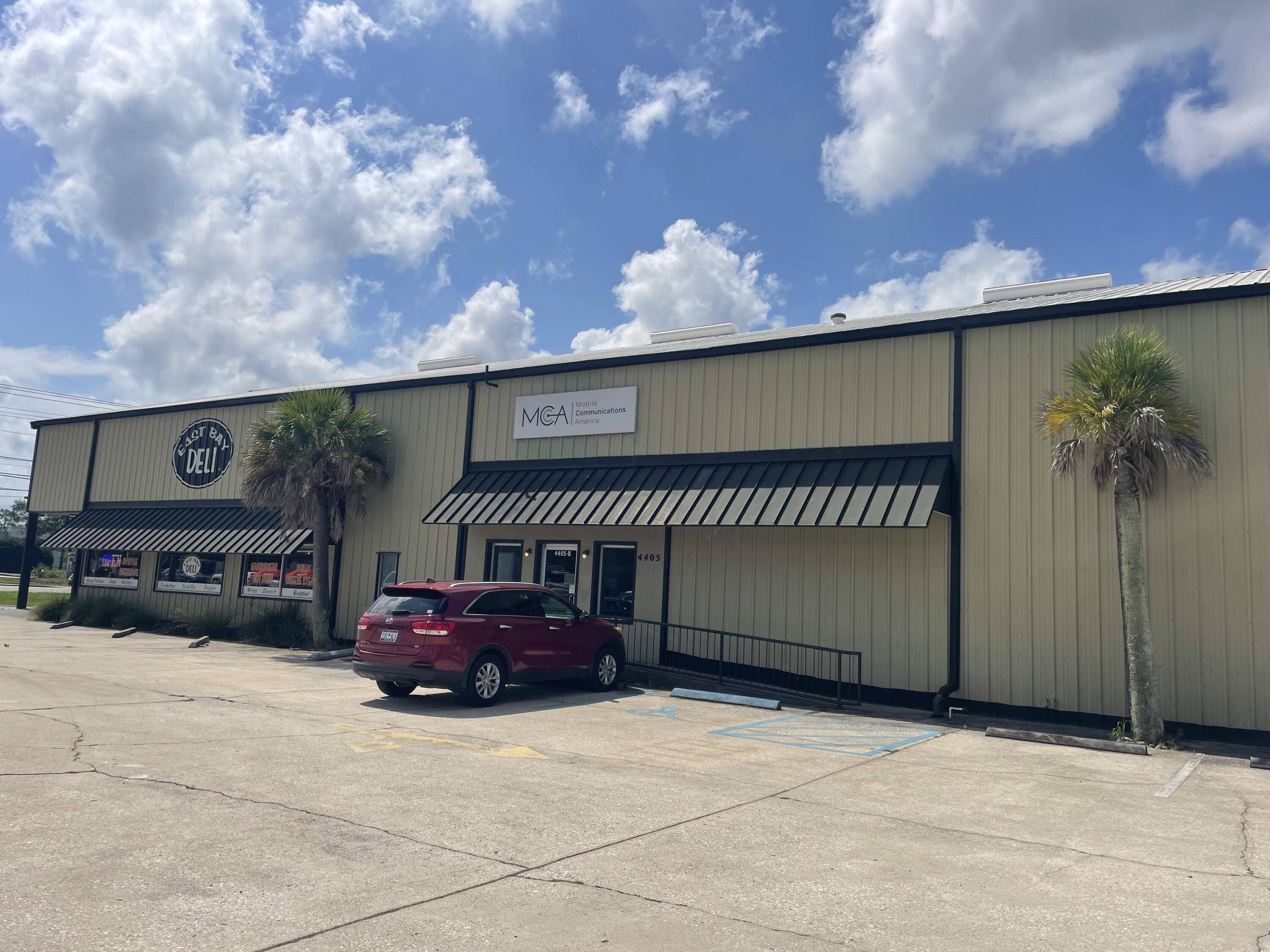 North Charleston, SC 29405,4405 Dorchester RD