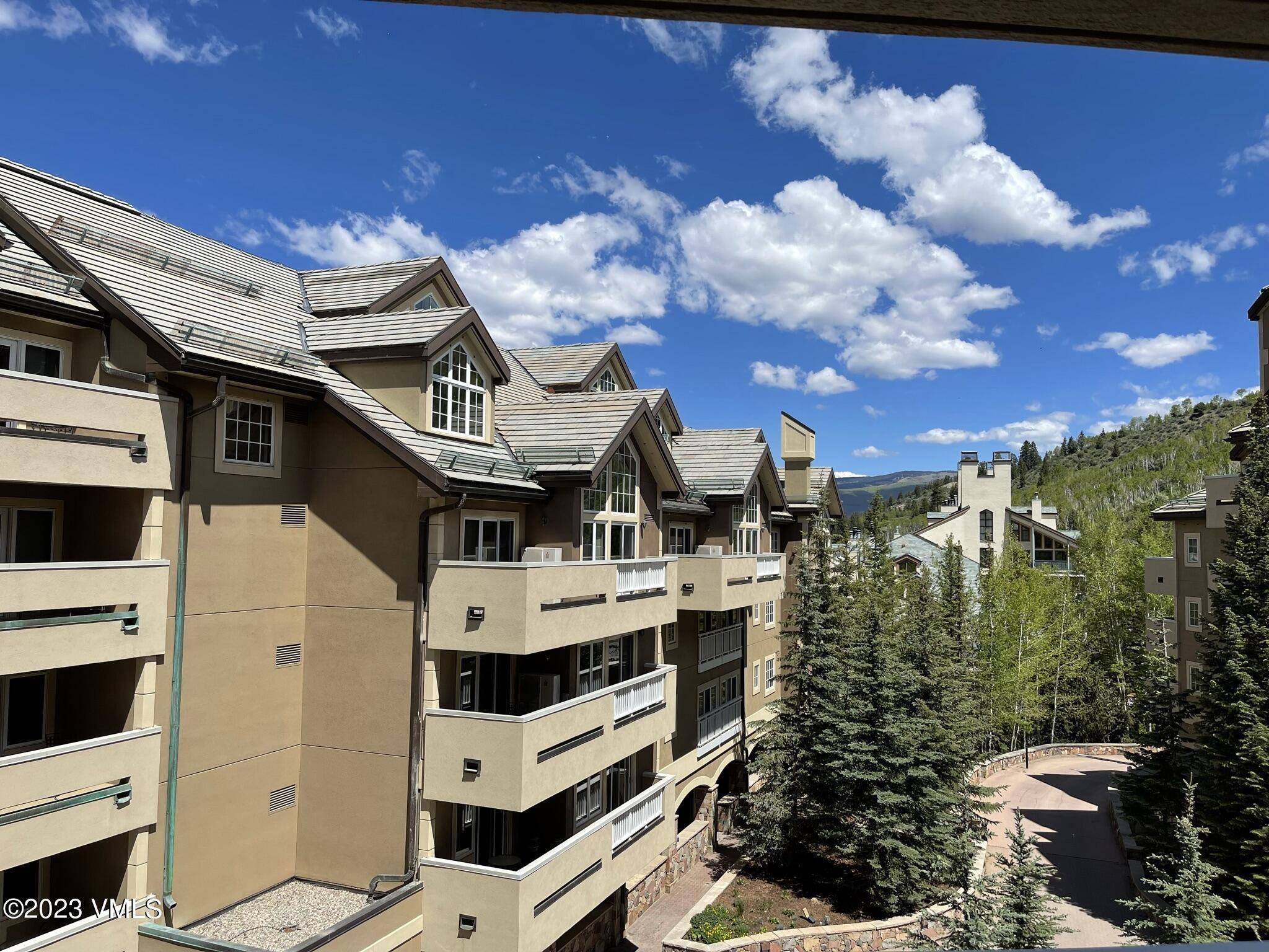 Beaver Creek, CO 81620,210 Offerson RD 312, Week 11