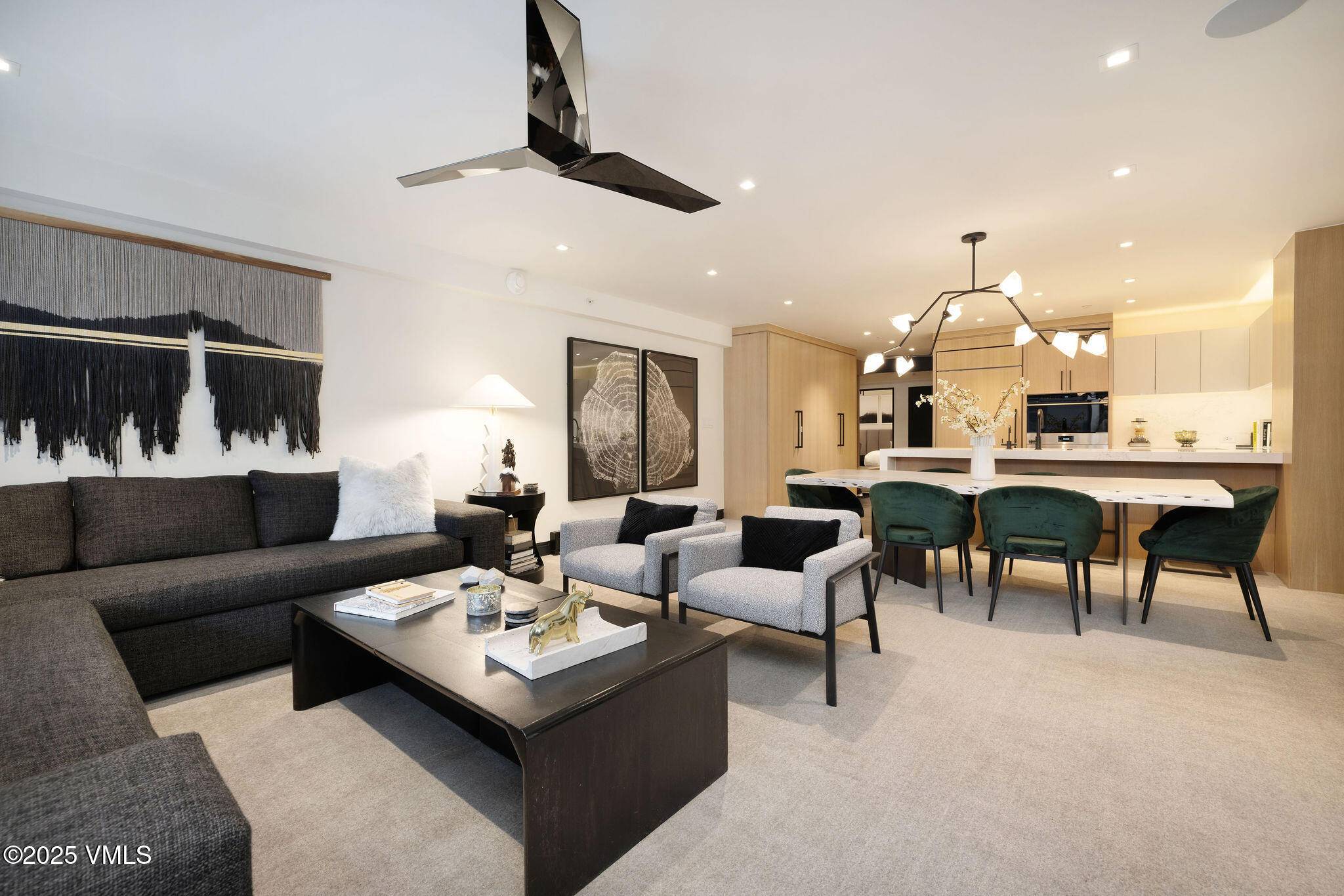 Vail, CO 81657,684 W Lionshead CIR 304