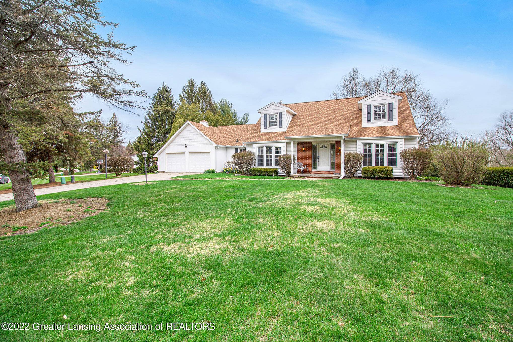 Grand Ledge, MI 48837,5989 Grand River DR