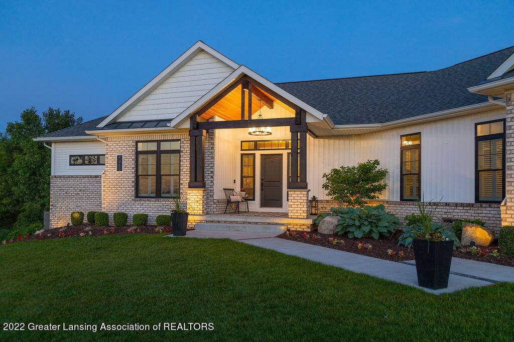 Grand Ledge, MI 48837,9263 Lookout CIR