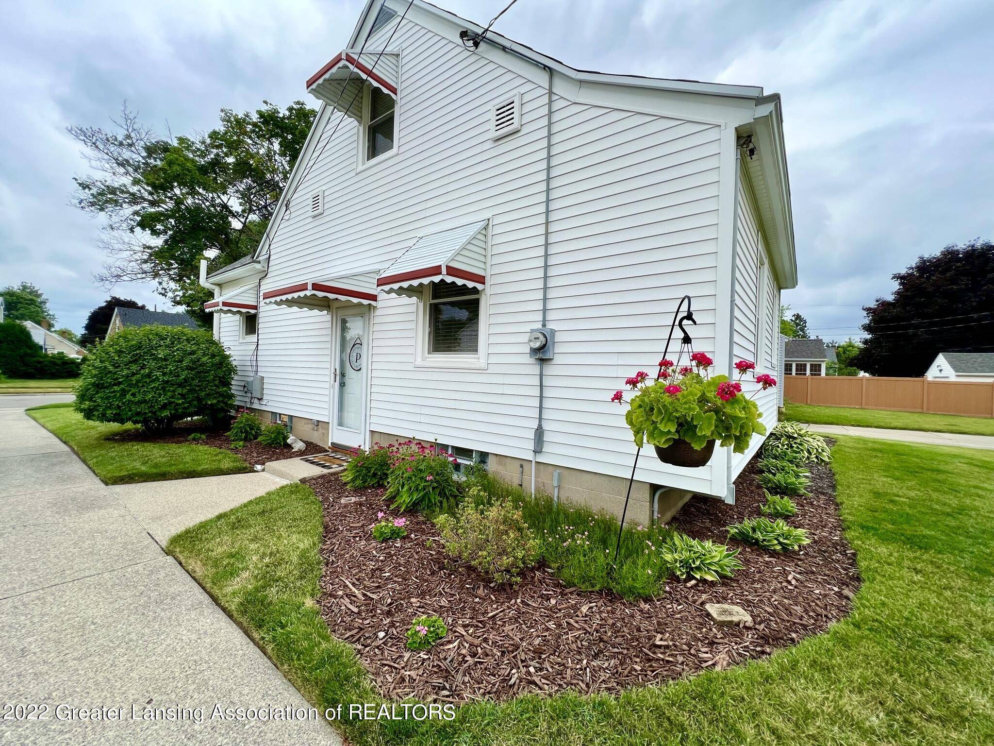 Lansing, MI 48910,2127 Quentin Avenue, Lansing, MI 48910